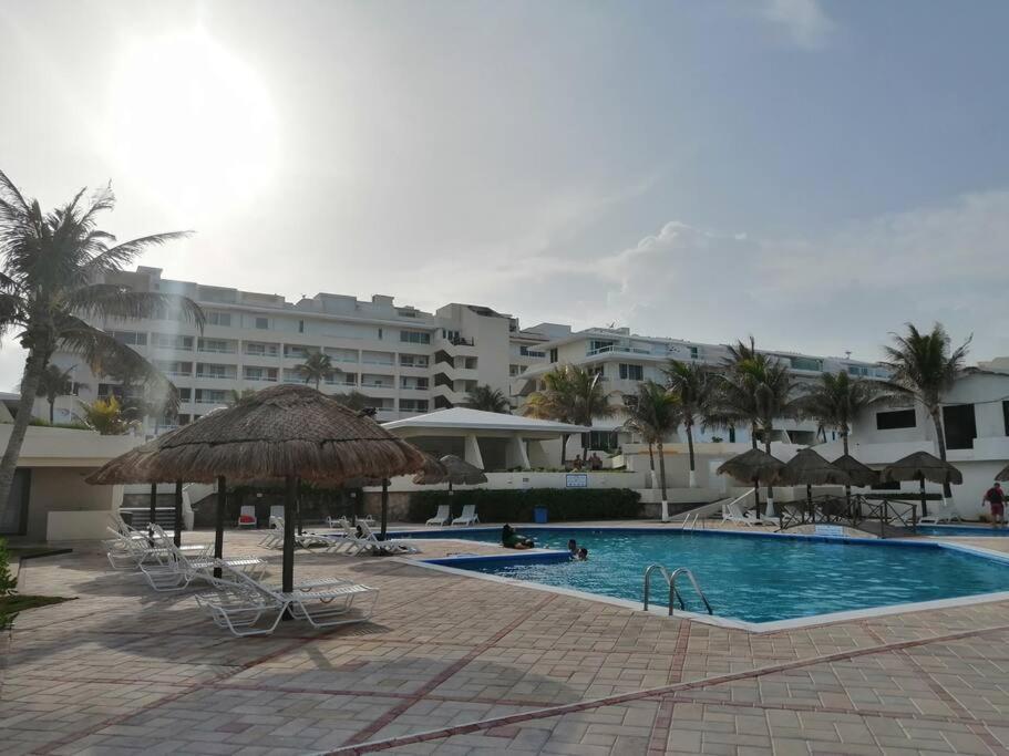 Confortable Depa En Condominio Frente Al Mar! كانكون المظهر الخارجي الصورة